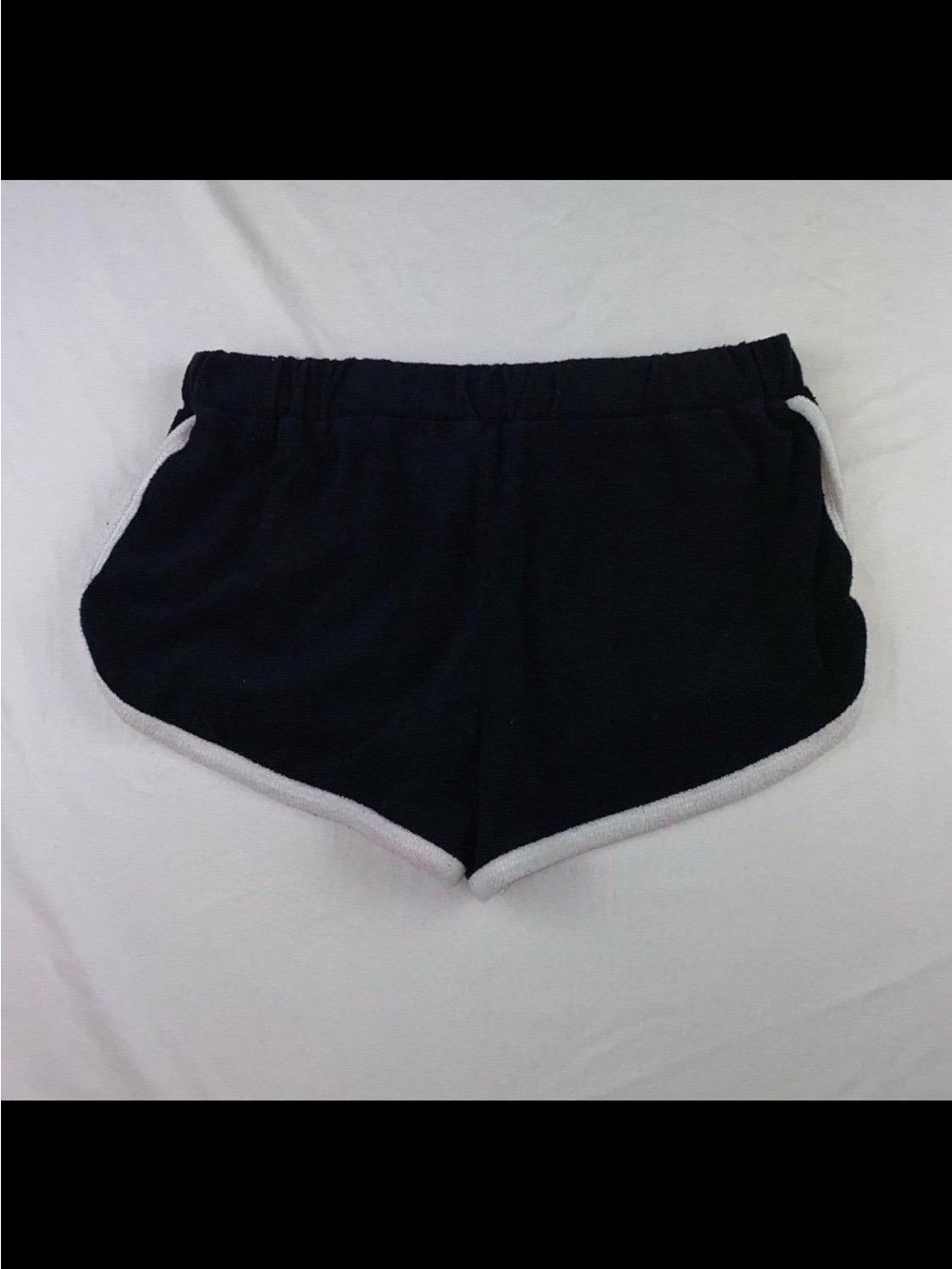 Shorts - Picture 5 of 8